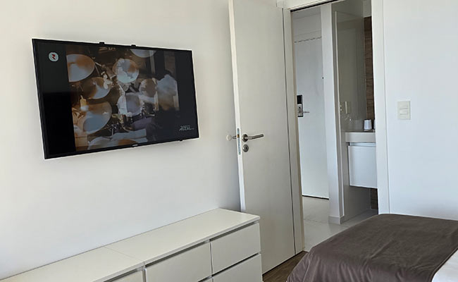 Televisor LEd en departamento 2 ambientes